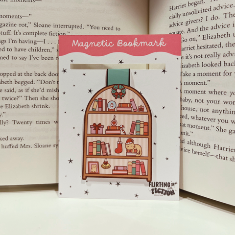 Cozy Kitty Bookshelf | Magnetic Bookmark